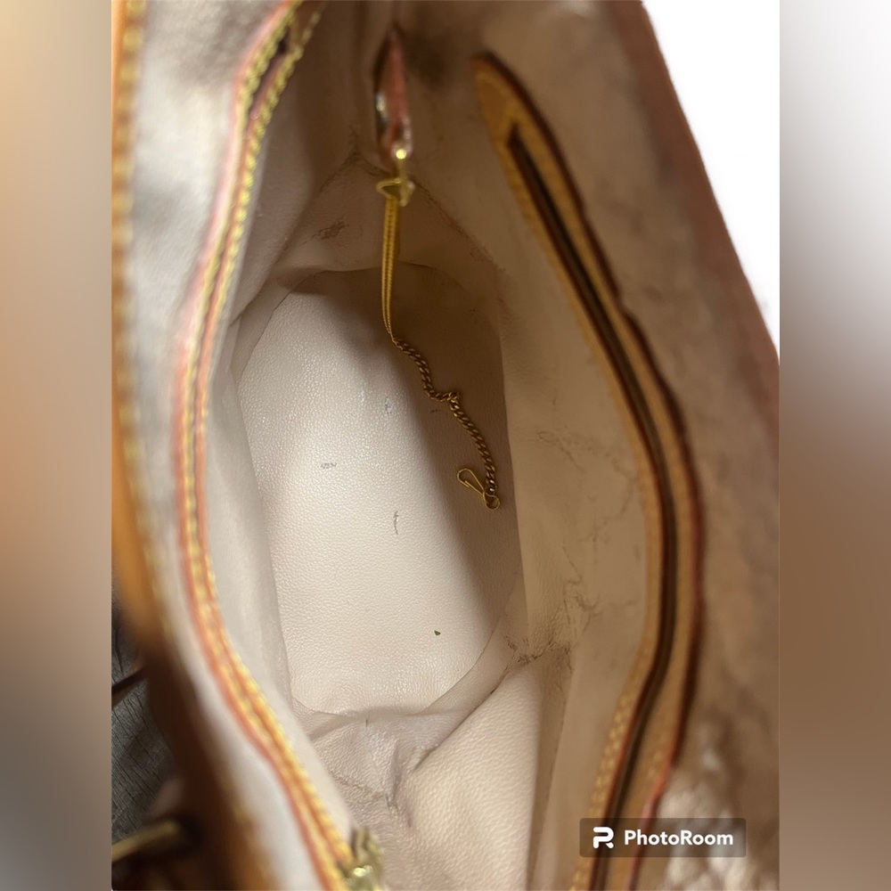 Louis Vuitton Monogram Petit Bucket Bag - Picture 12 of 17